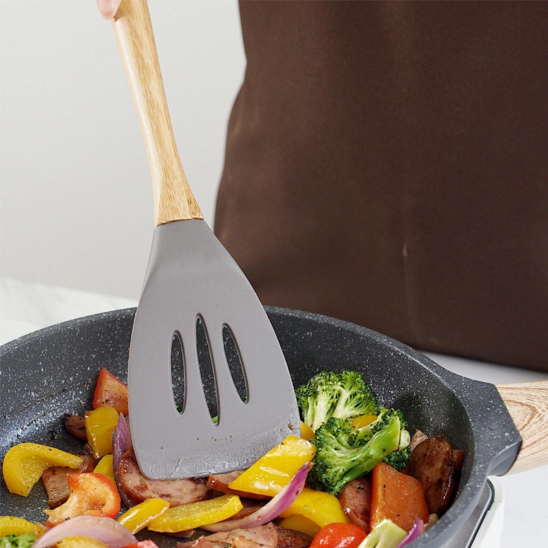 Spaghetti Server Spoon Turner Kitchen Tool Silicone Slotted Turner Spatula with Wood Handle